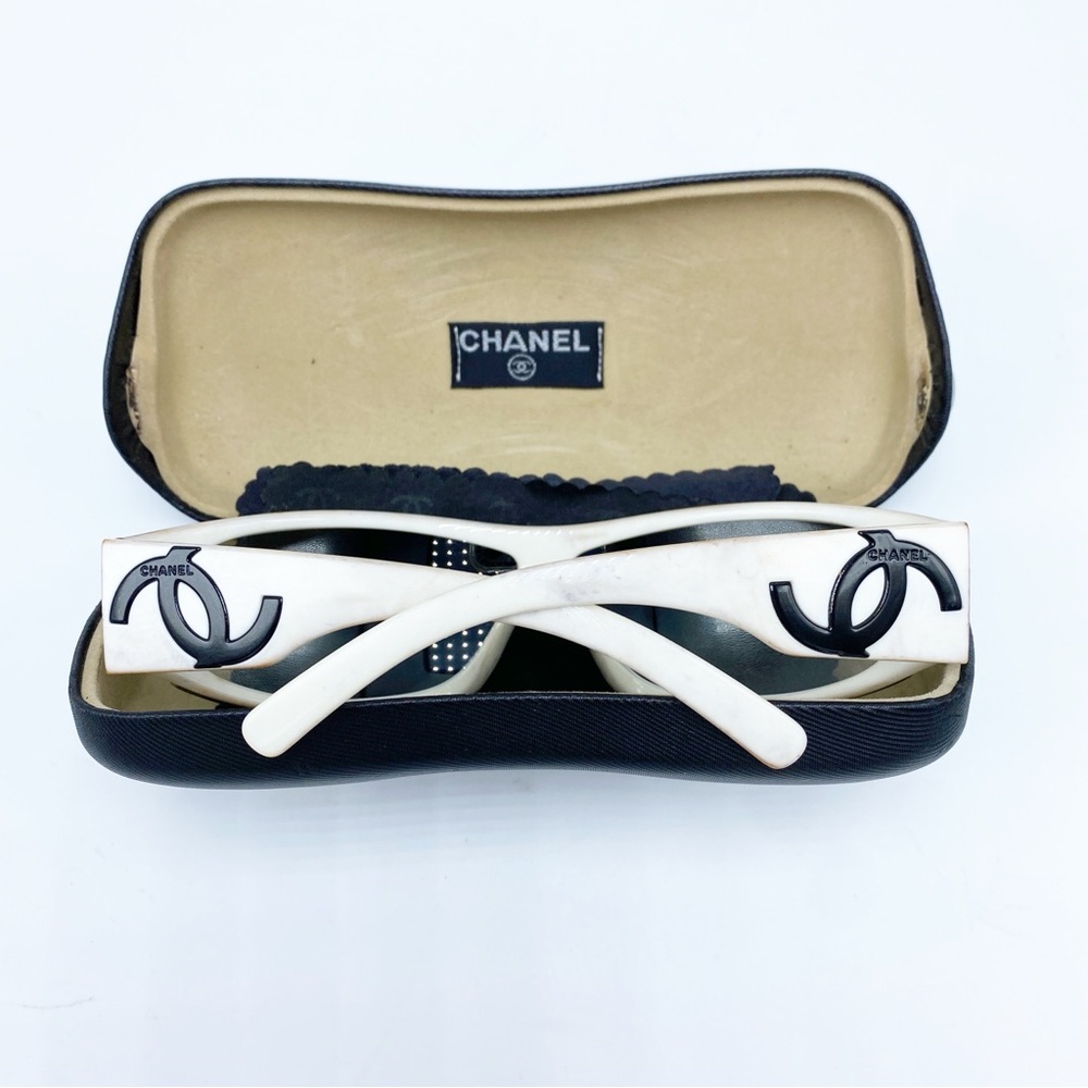 Authentic CHANEL Dream Wrap White & Black Sporty Y2K Early 2000s Sunglasses - Picture 9 of 12